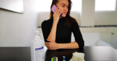 Jak desinfikovat váš mobil? Bezpečně pro vás, šetrně pro telefon desinfekce mobilu