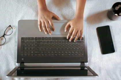laptop notebook homeoffice